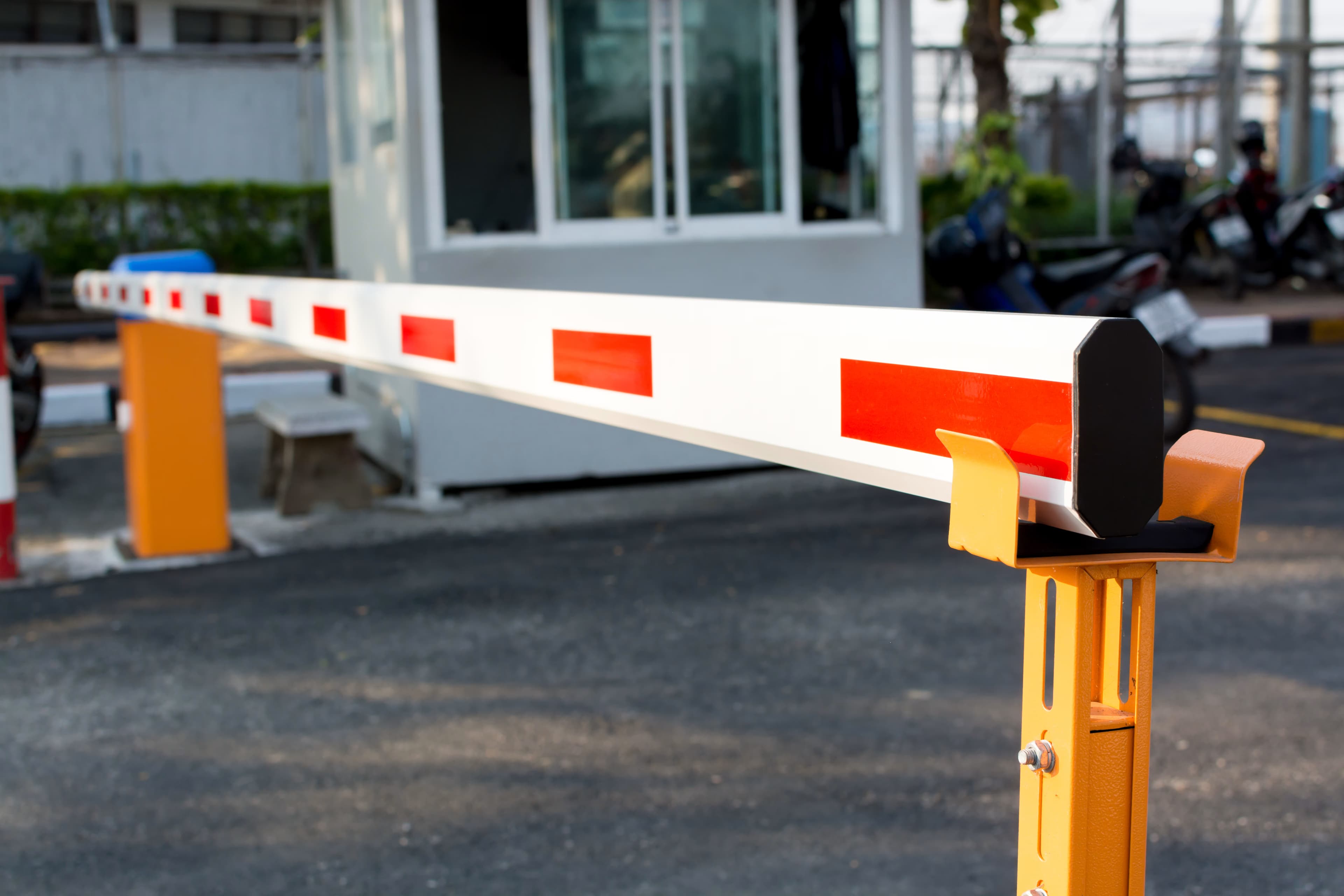 Sécurité de la résidence avec poste de garde
